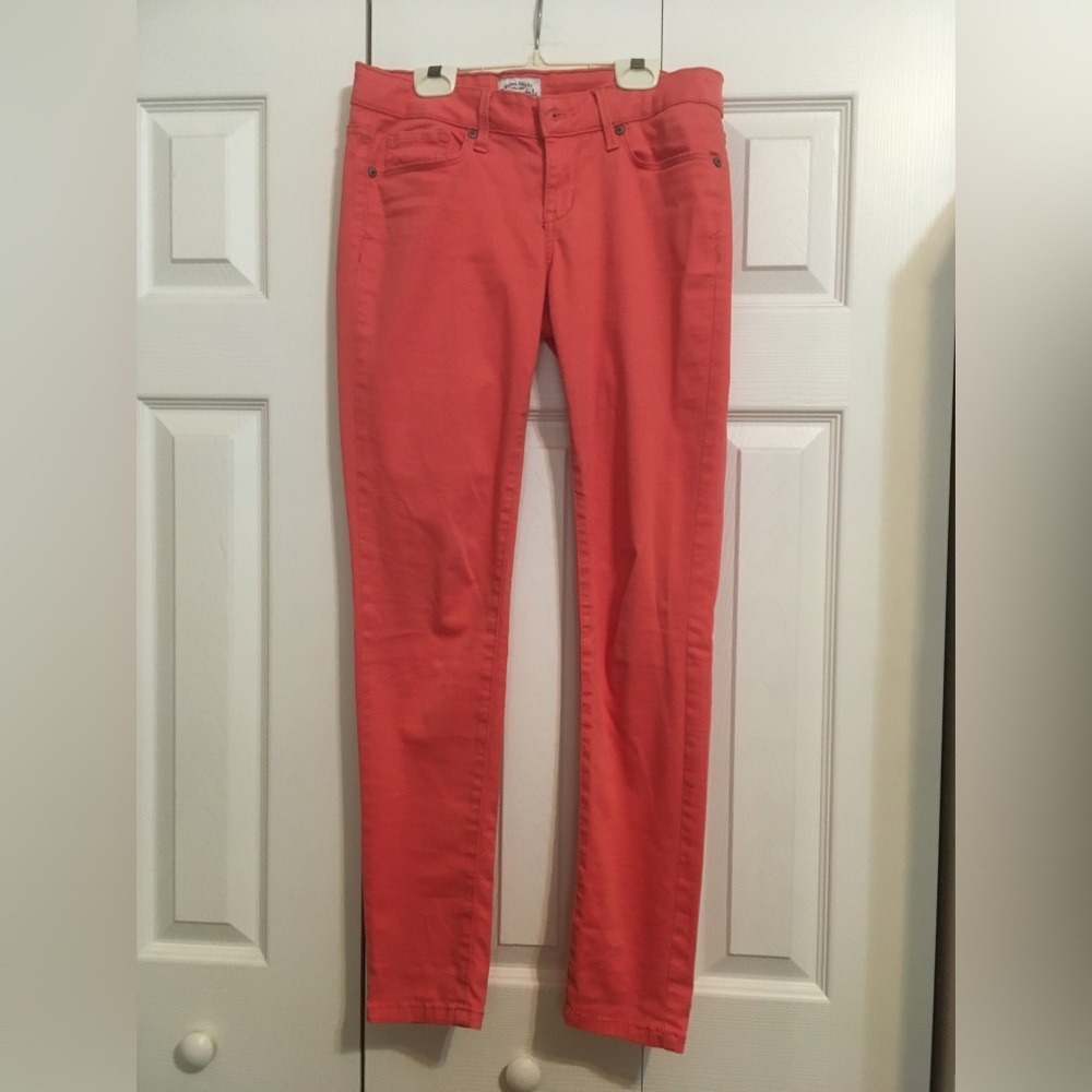 Aeropostale jeans/jegging size 5/6 coral color